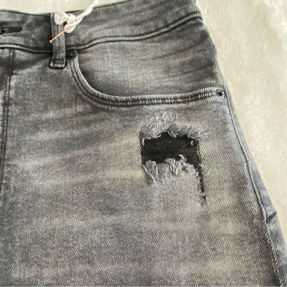 GOOD AMERICAN GOOD CURVE DENIM SHORTS HIGH RISE DISTRESSED NWT - Picture 7 of 14